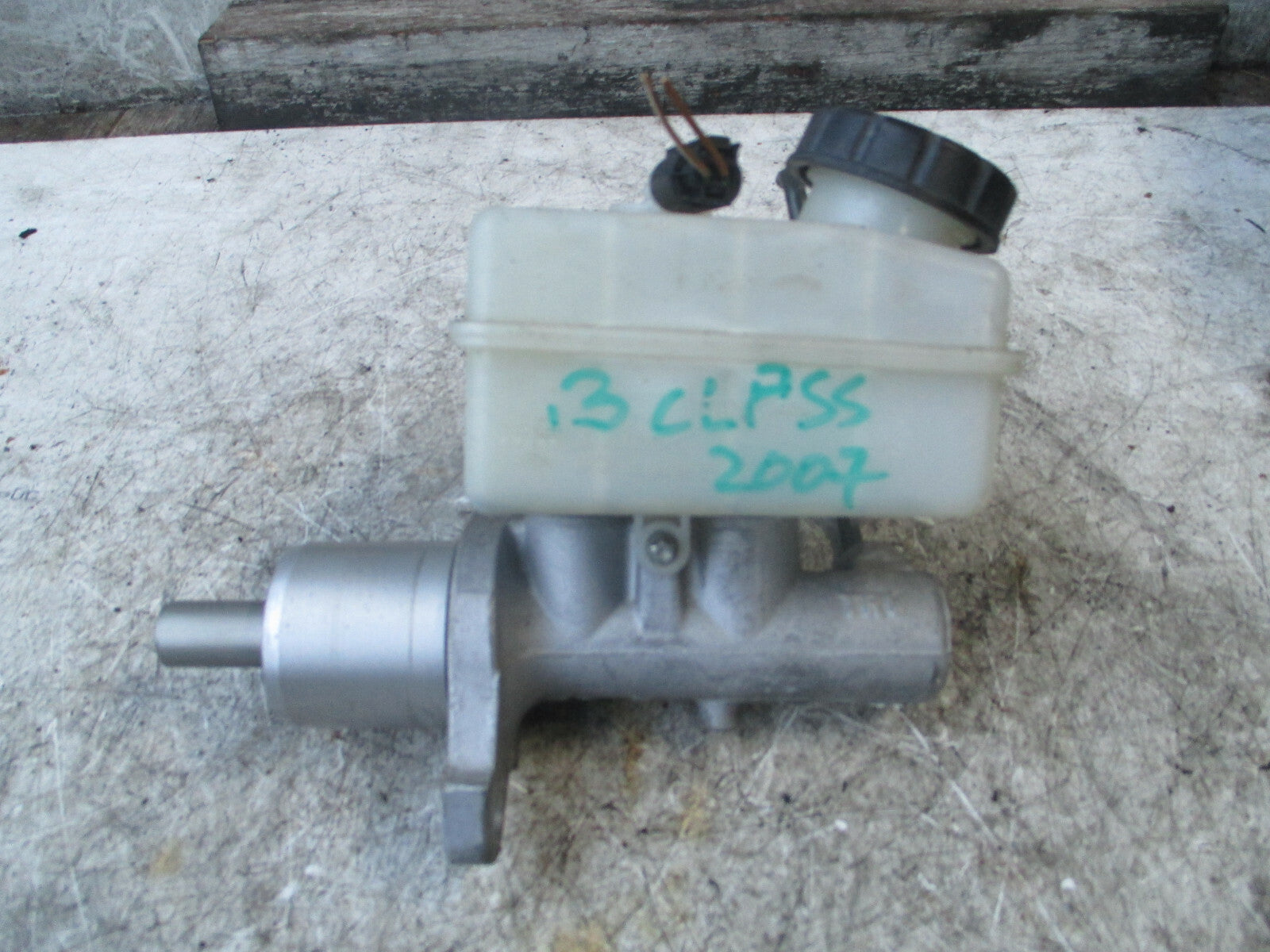 MERCEDES B CLASS W245 2007 BRAKE MASTER CYLINDER A1694300202