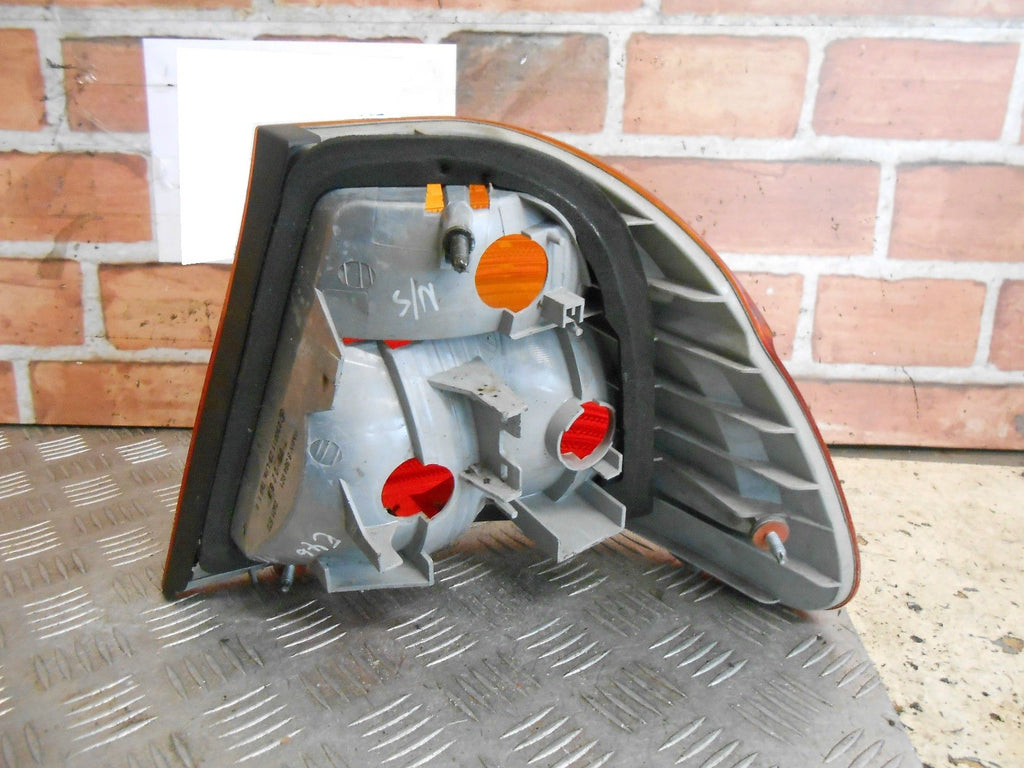 BMW 3 SERIES E46 2001 PRE FACELIFT NSR PASSENGER SIDE REAR LIGHT 8364921