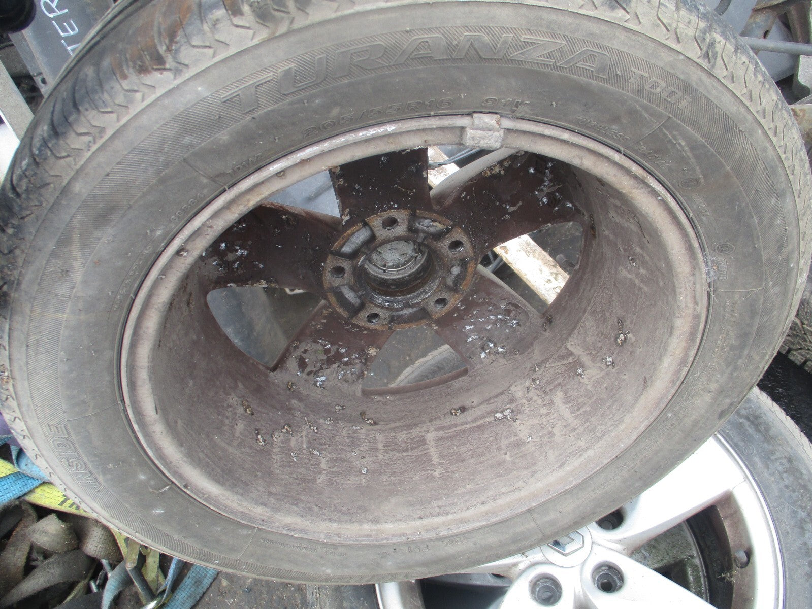 2009 RENAULT MEGANE MK3 16 INCH ALLOY WHEEL WITH TYRE 205/55R16