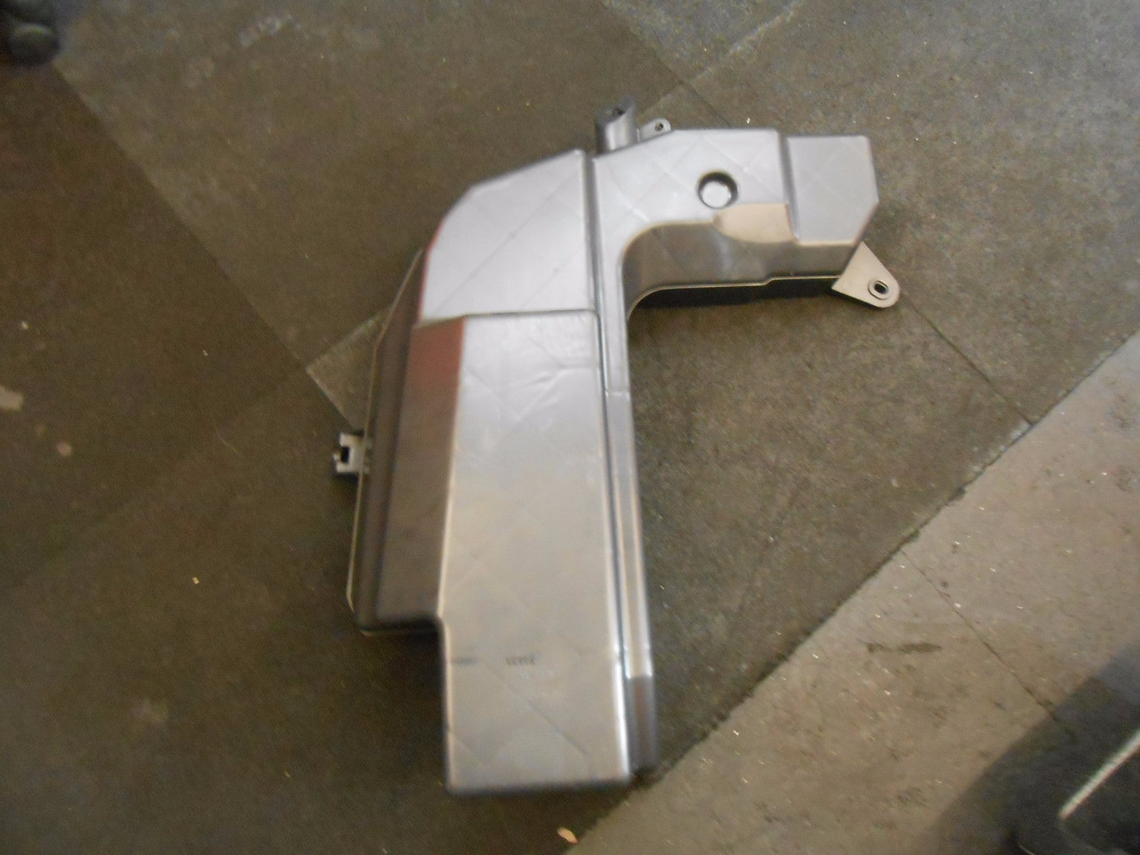 AUDI A4 8E AVANT 2002 BOOT SUB WOOFER SPAEKER BASS BOX & AMP 8E9035382 8E9035223