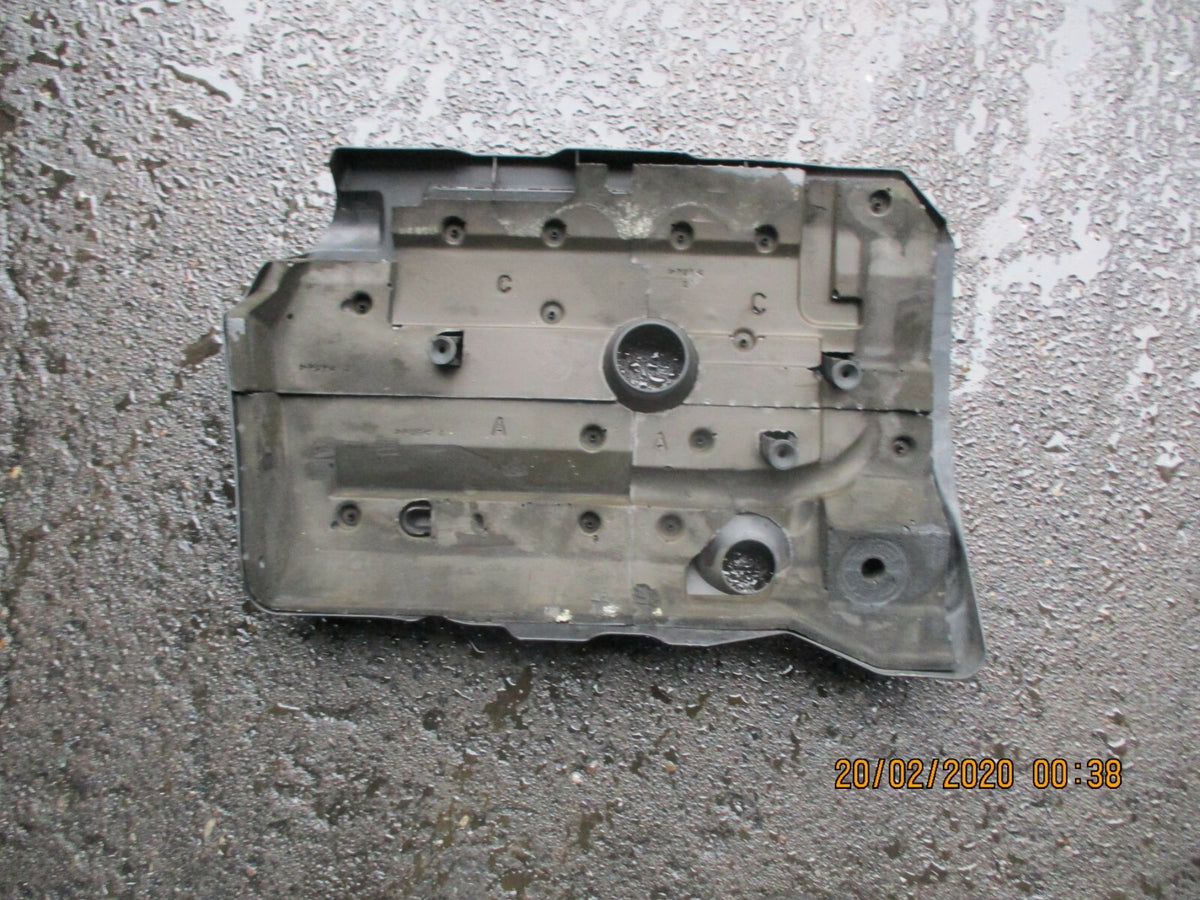 TOYOTA AVENSIS MK2 T250 2007 2.2 D4D DIESEL ENGINE PLASTIC COVER