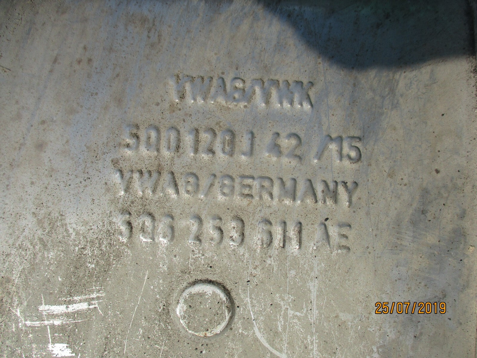 AUDI A3 8V (MK3) 1.6 DIESEL EXHAUST CENTRE PIPE BACK BOX