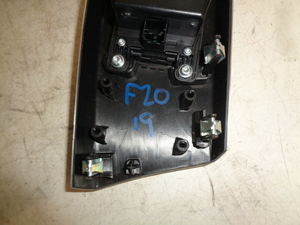 BMW 1 SERIES F20 2019 LCI IDRIVE CONTROLLER WITH TRIM 9490067