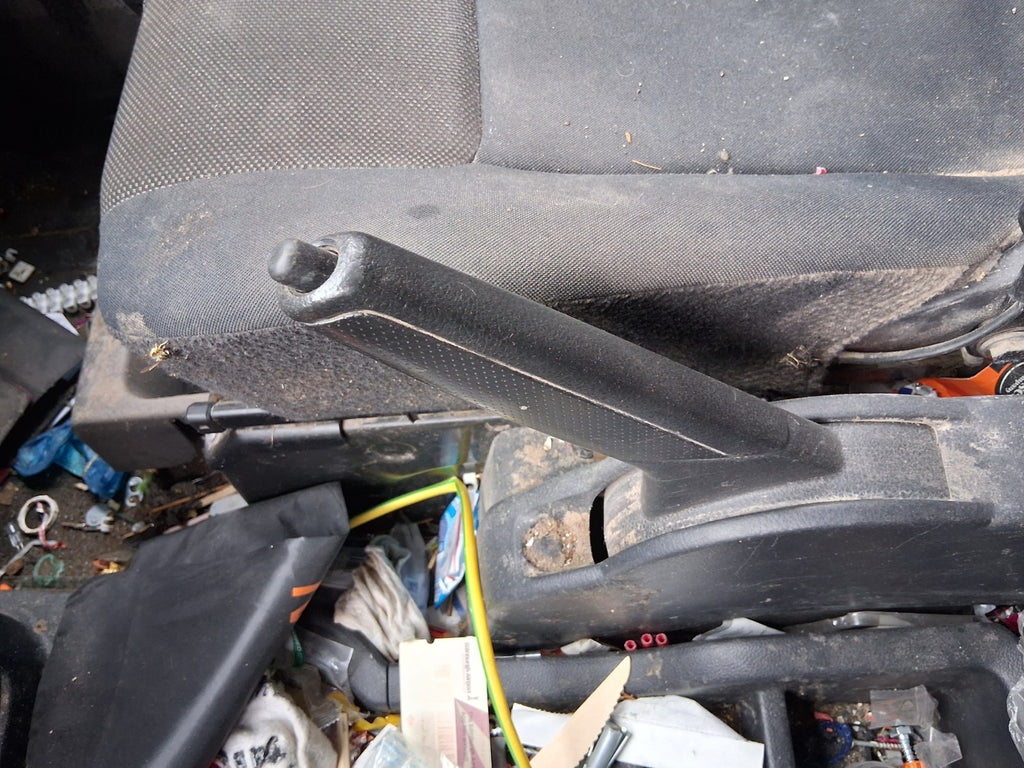 2018 NISSAN NV200 MANUAL HANDBRAKE LEVER MECHANISM