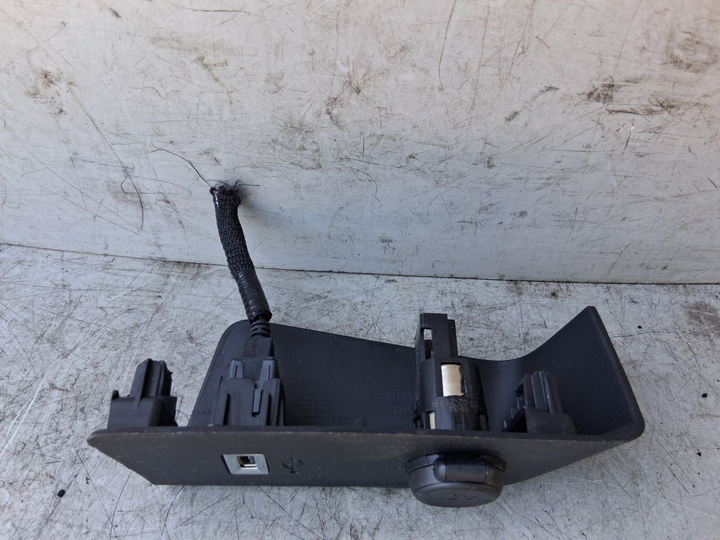 VAUXHALL CORSA F 2021 POWER OUTLET SOCKET TRIM PANEL 9830788680