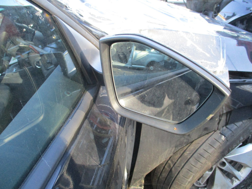 2023 SKODA OCTAVIA MK4 NX OSF DRIVER SIDE FRONT MANUALFOLD WING MIRROR BLACK