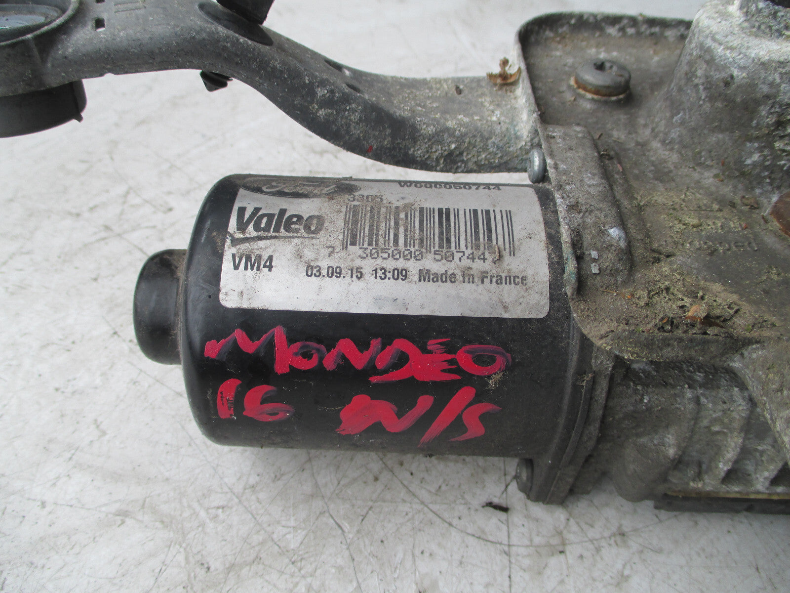 FORD MONDEO MK5 2016 NS PASSENGER SIDE FRONT WIPER MOTOR DS7317504DD