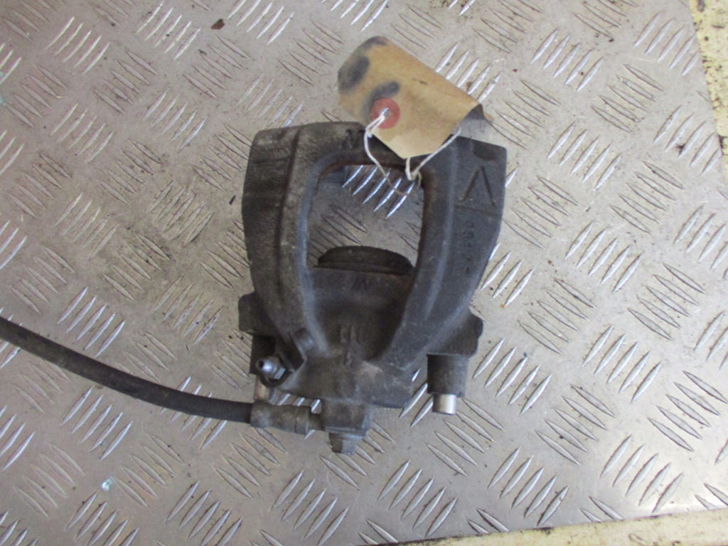 BMW 1 SERIES F20 2016 116d PASSENGER FRONT BRAKE CALIPER & CARRIER 118102 4804.2