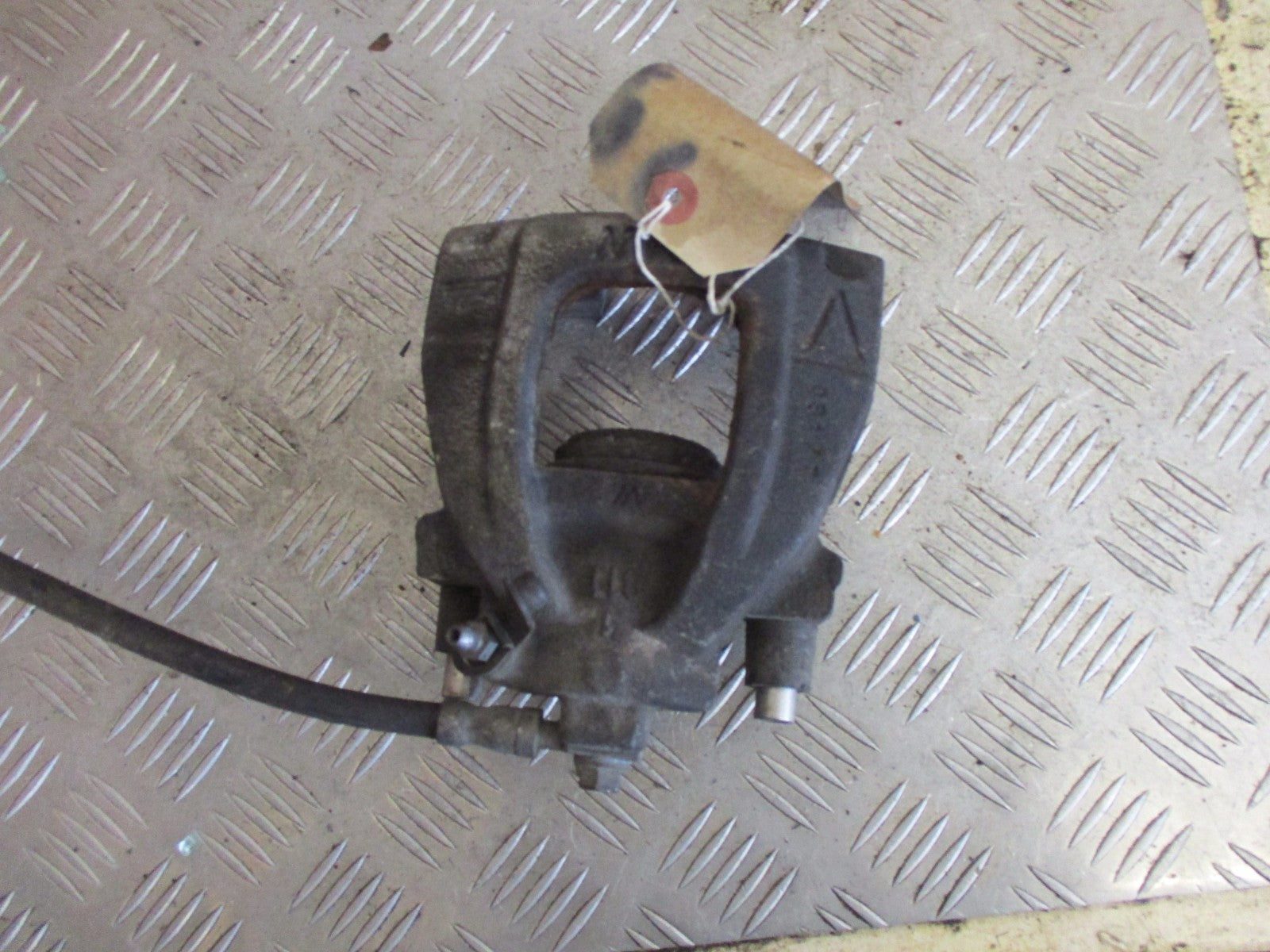 BMW 1 SERIES F20 2016 116d PASSENGER FRONT BRAKE CALIPER & CARRIER 118102 4804.2