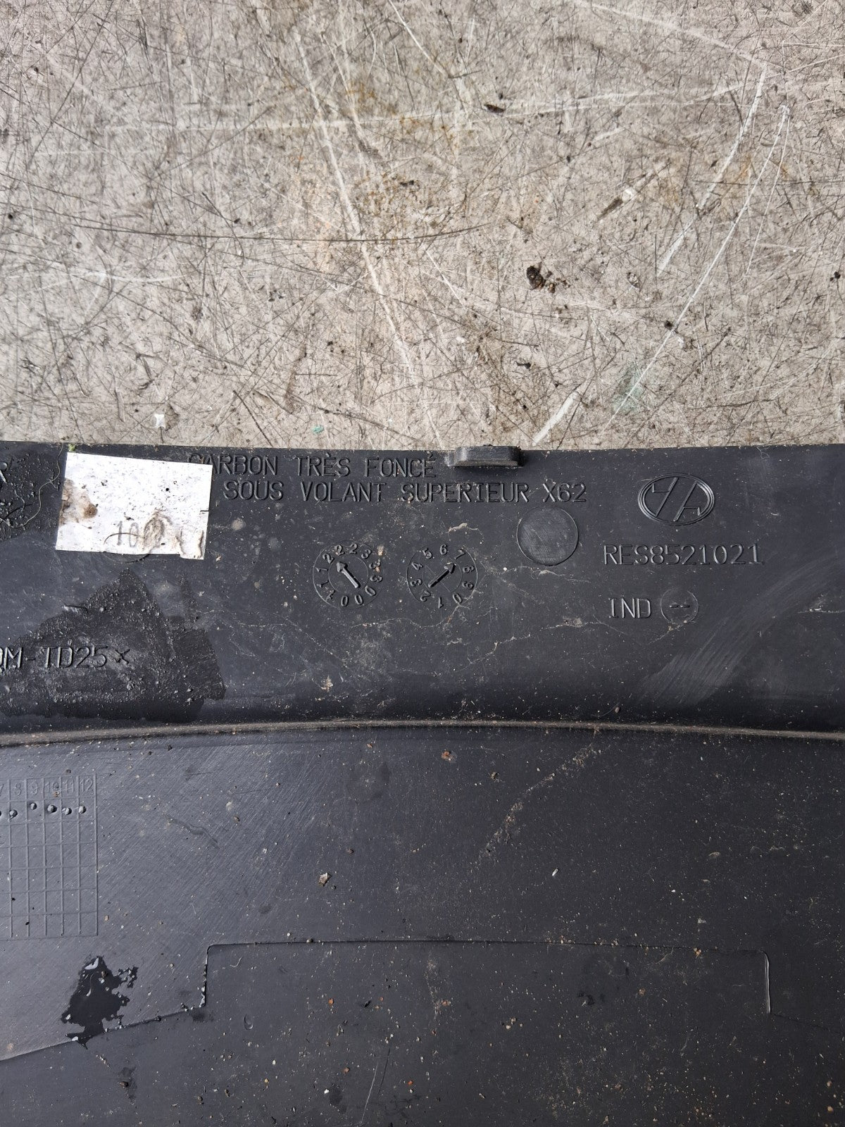 2019 RENAULT MASTER STEERING COLUMN SURROUND TRIM COVER 484713121R