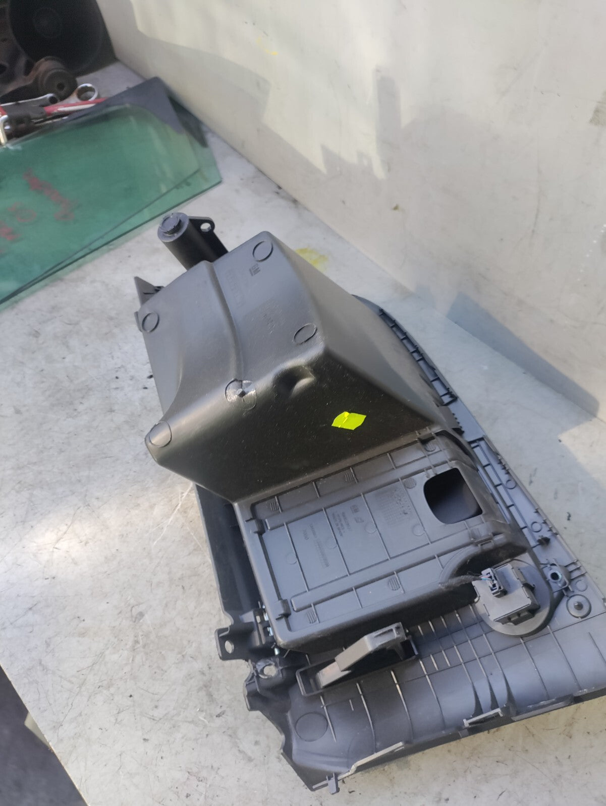 VAUXHALL CORSA E 2018 NS PASSENGER SIDE STORAGE COMPARTMENT GLOVEBOX