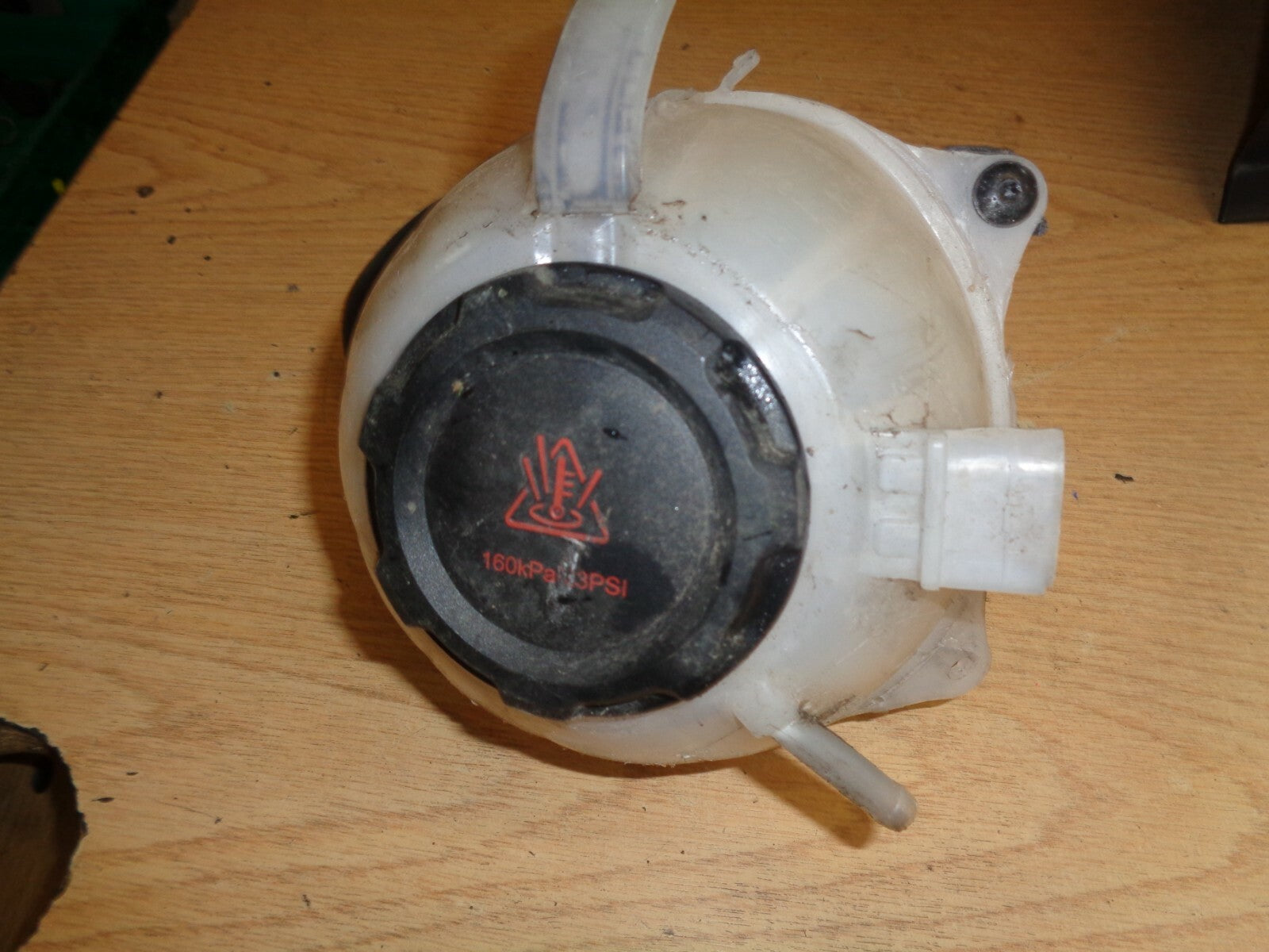 SKODA FABIA 2018 MK3 NJ WATER COOLANT EXPANSION  TANK RESERVOIR 6Q0121407B