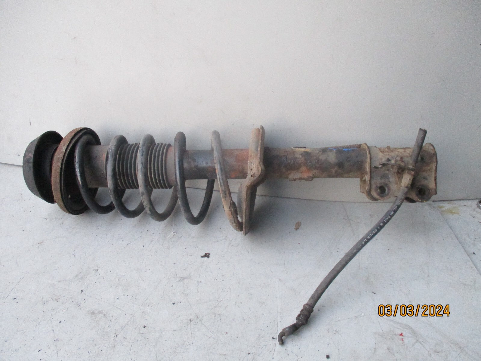 SUZUKI SWIFT MK3 2008 NSF PASSENGER SIDE FRONT SHOCK ABSORBER 4160262J12