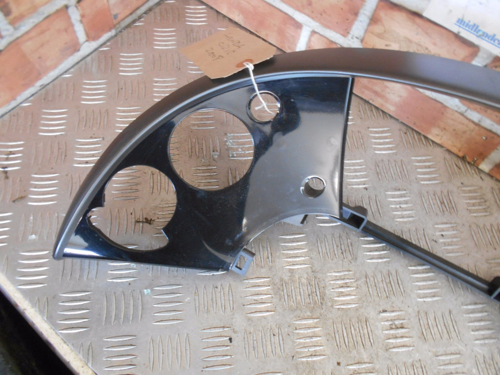 HONDA CIVIC 2008 MK8 2.2 INSTRUMENT CLUSTER / SPEEDO SURROUND + OTHER BUTTONS