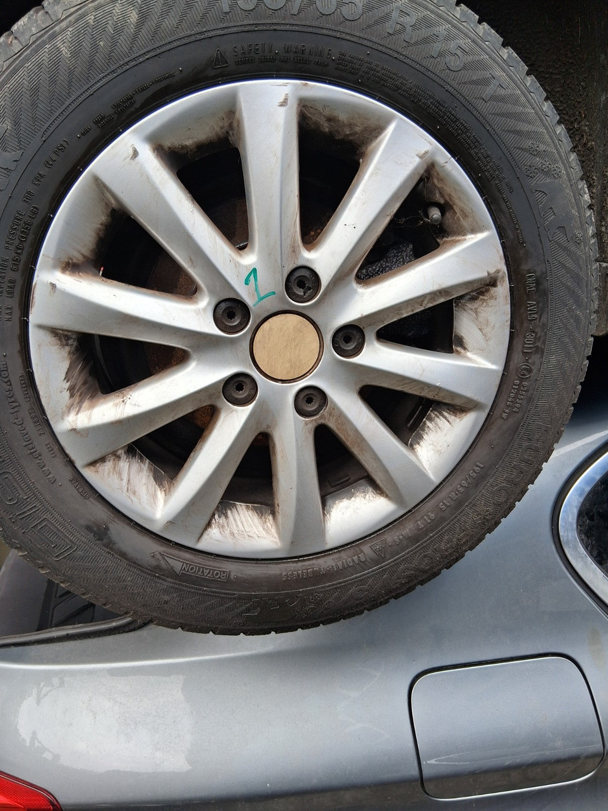 2007 VW VOLKSWAGEN GOLF MK5 15 INCH ALLOY WHEEL WITH TRYE 195/65R15