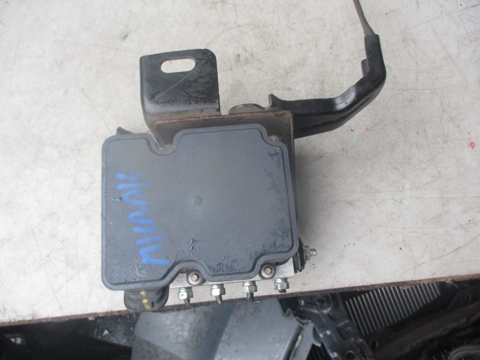 NISSAN MICRA 2016 1.2 PETROL ABS PUMP CONTROL MODULE 476603HN5A