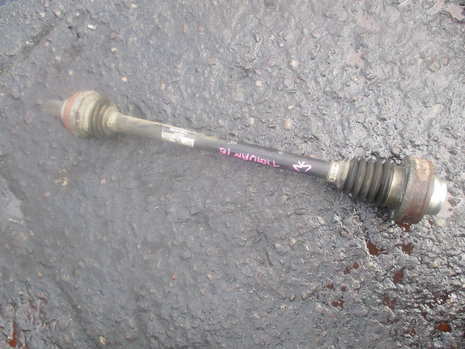 VW VOLKSWAGEN TIGUAN MK2 2016 NSR PASSENGER SIDE REAR DRIVESHAFT 3Q0501203B
