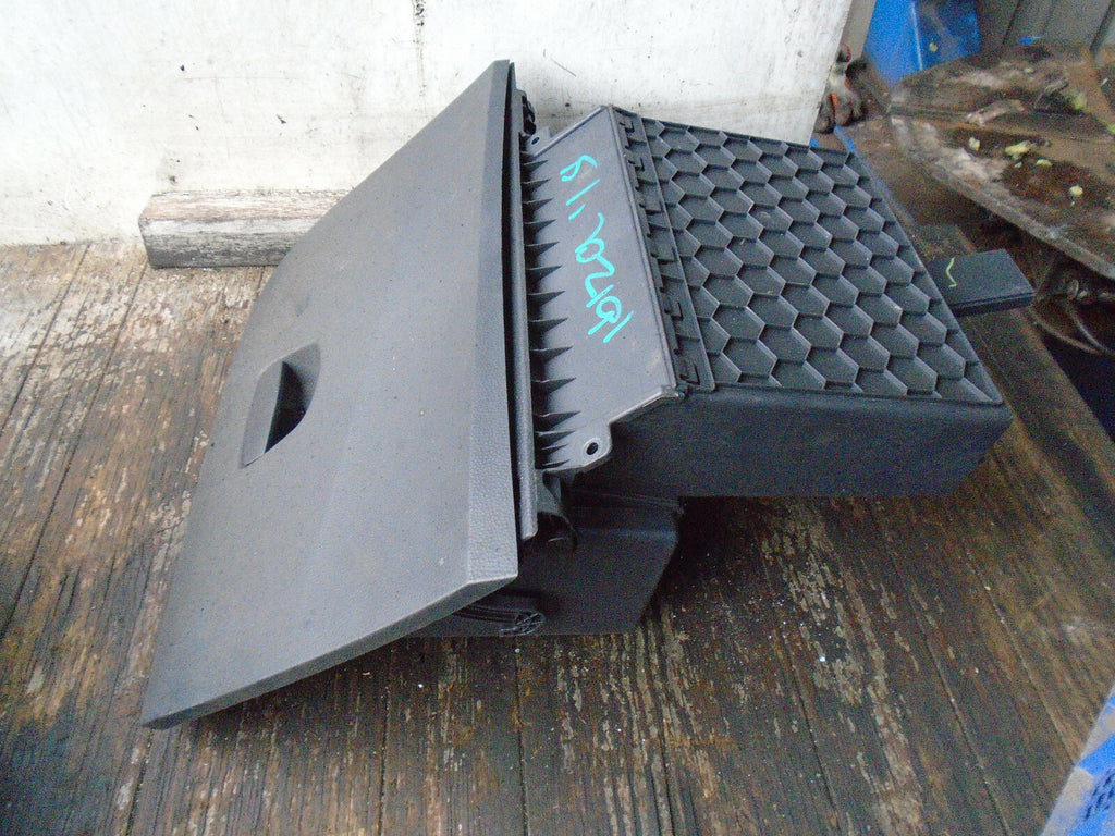 SEAT IBIZA MK4 GLOVEBOX STORAGE COMPARETMENT 6J2857114C
