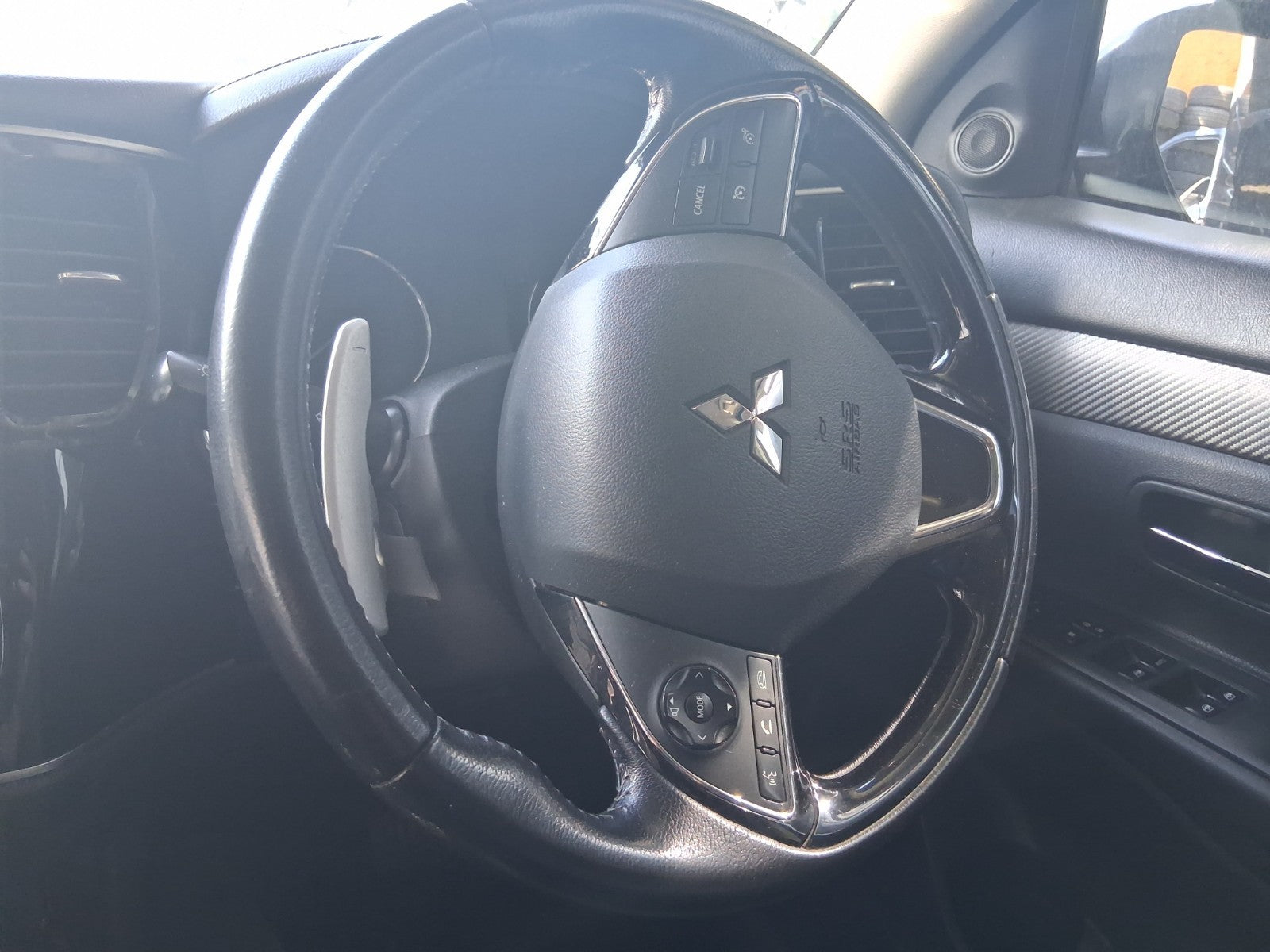 2018 MITSUBISHI OUTLANDER MK3 3 SPOKE MULTIFUNCTION LEATHER STEERING WHEEL