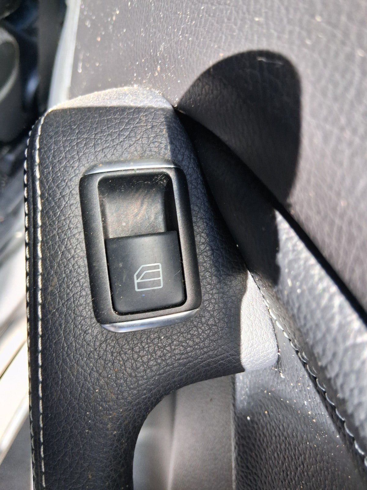 2019 MERCEDES BENZ GLA 180 X156 OSR DRIVER SIDE REAR WINDOW CONTROL SWITCH