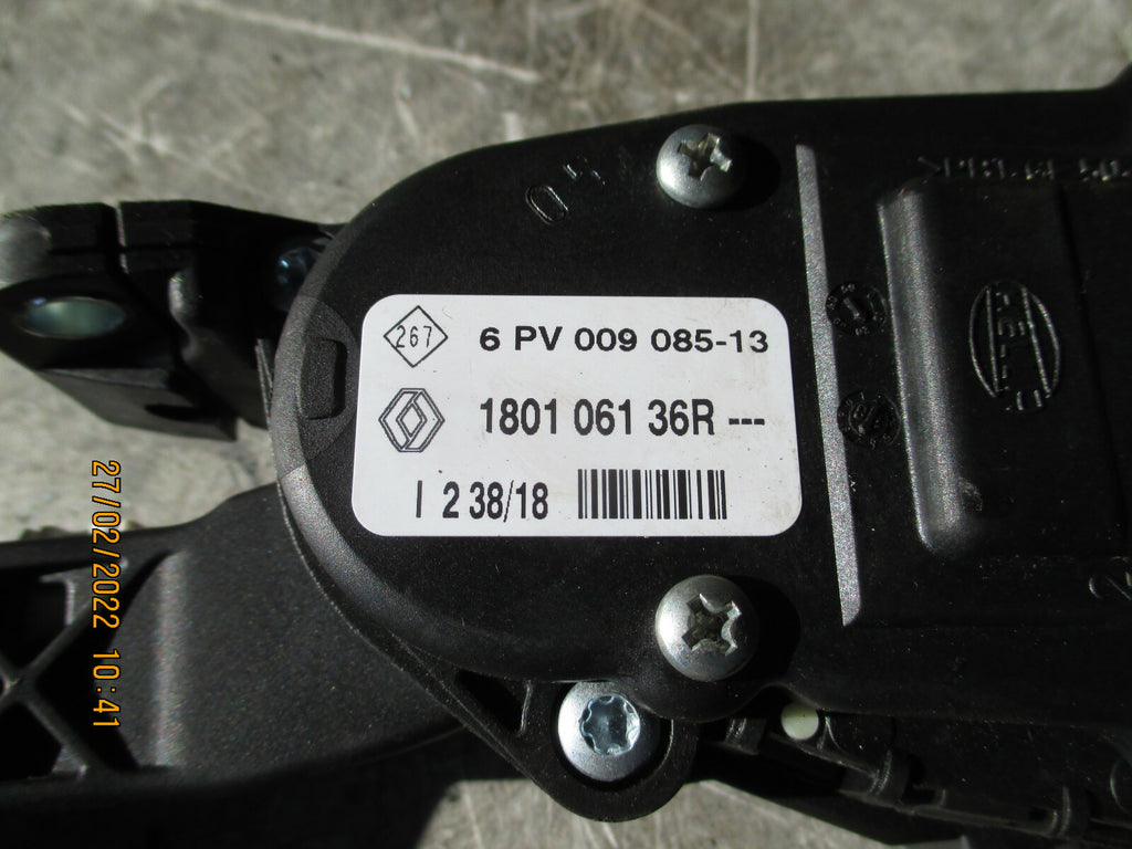 DACIA SANDERO 2017 MK2 ACCELERATOR THROTTLE PEDAL 180106136