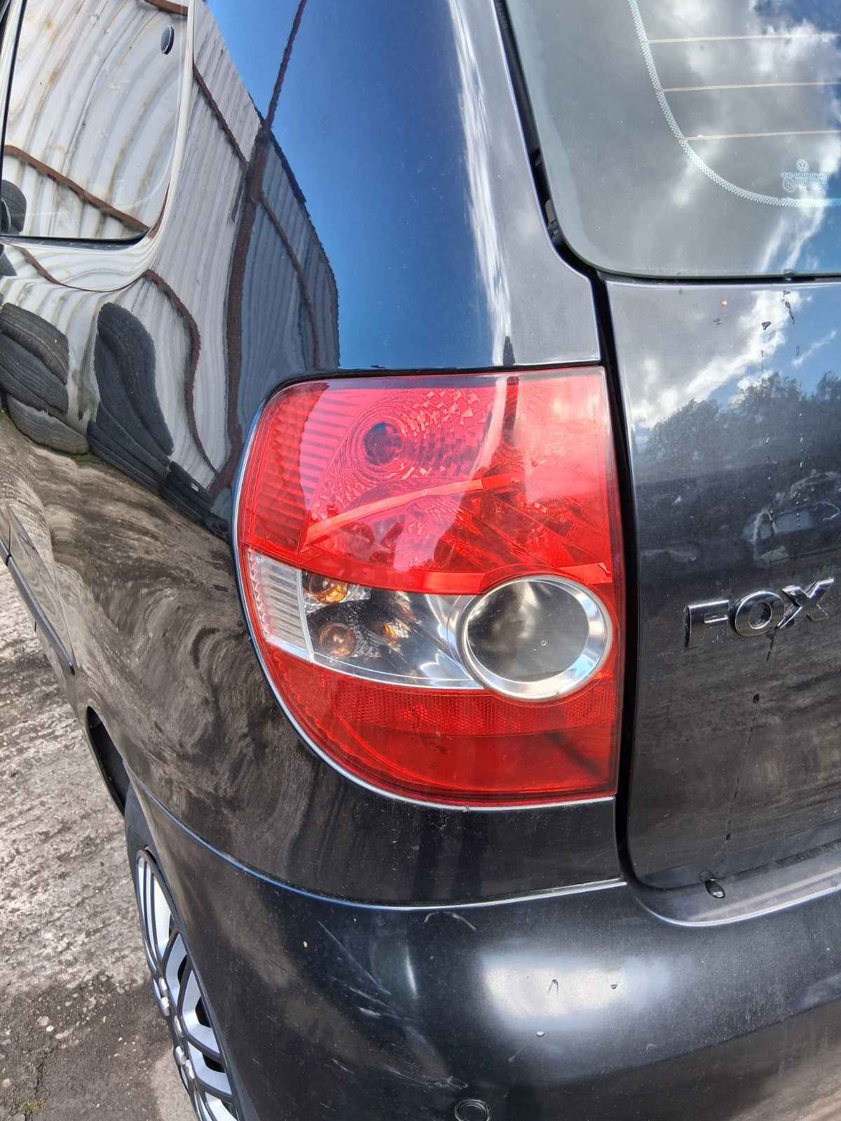2011 VW VOLKSWAGEN FOX NSR PASSENGER SIDE REAR LEFT TAIL LIGHT