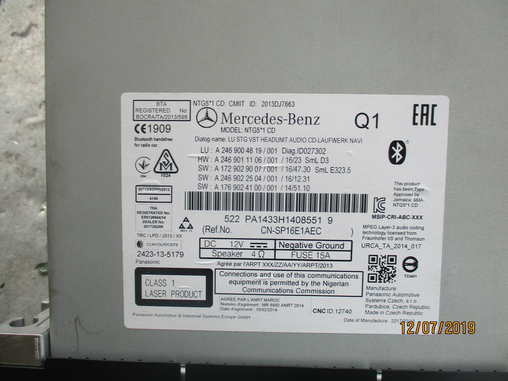 MERCEDES A CLASS W176 A160 CENTRE INFORMATION MONITOR AND RADIO A1669001420