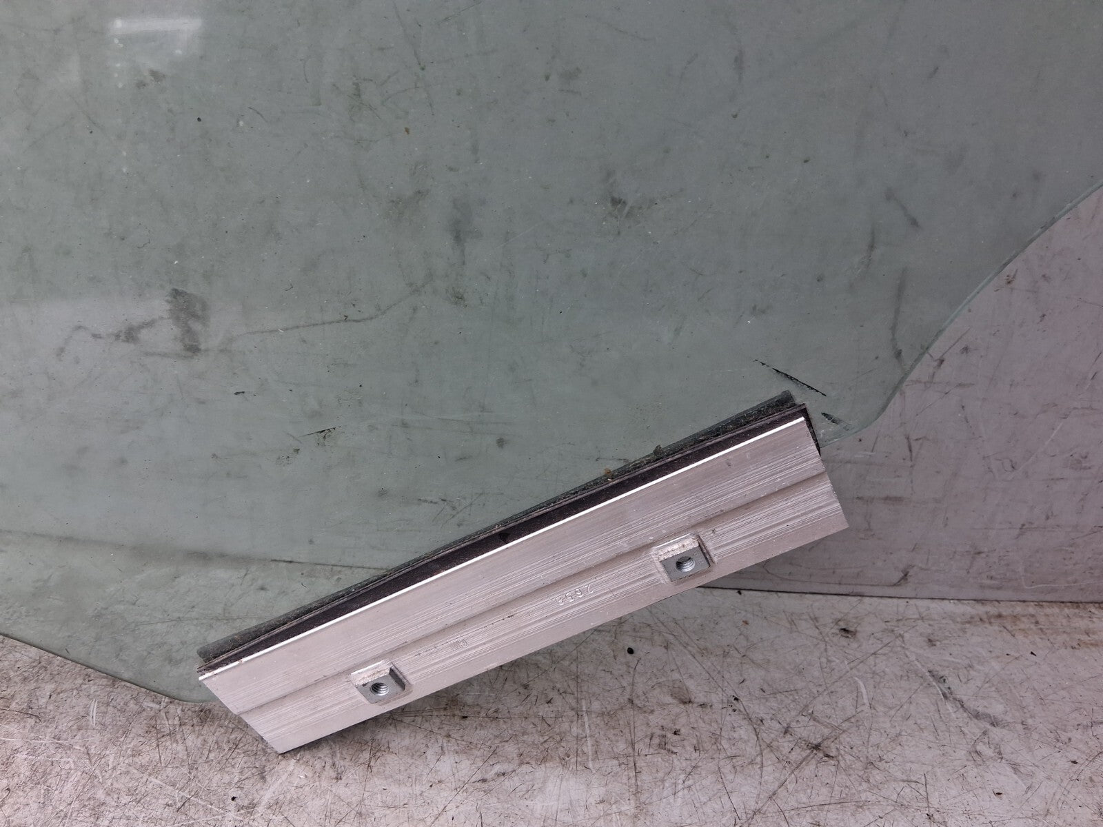 VAUXHALL CORSA E 2018 OSR DRIVER SIDE REAR RIGHT WINDOW GLASS 43R000479