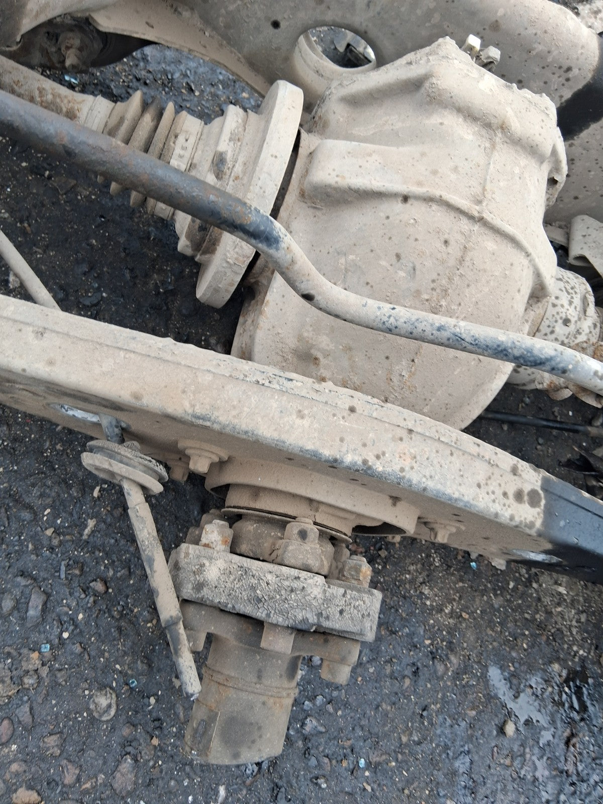 2004 MERCEDES BENZ E CLASS W211 REAR DIFF DIFFERENTIAL A2301510005
