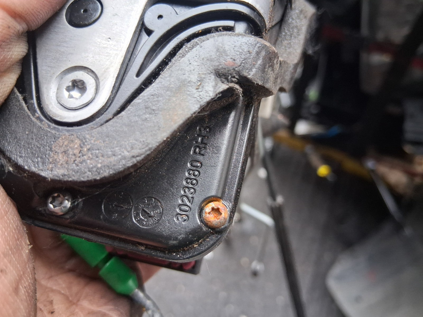 2013 VAUXHALL ASTRA J OSF DRIVER SIDE FRONT RIGHT DOOR LOCK MECHANISM 3023880