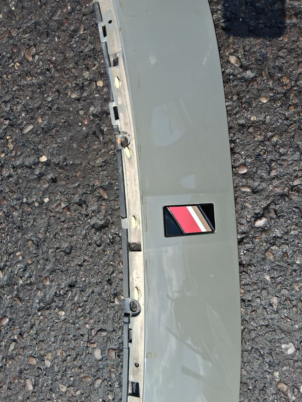 2024 DS AUTOMOBILES DS 7 FRONT BUMPER UPPER GRILL DAMAGED GREY LACQUERED ESC