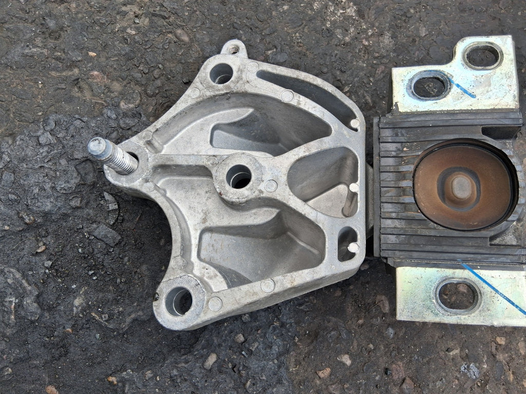 2024 FIAT DUCATO MK3 FACELIFT 2.2 DIESEL TRANSMISSION BRACKET 00468576050