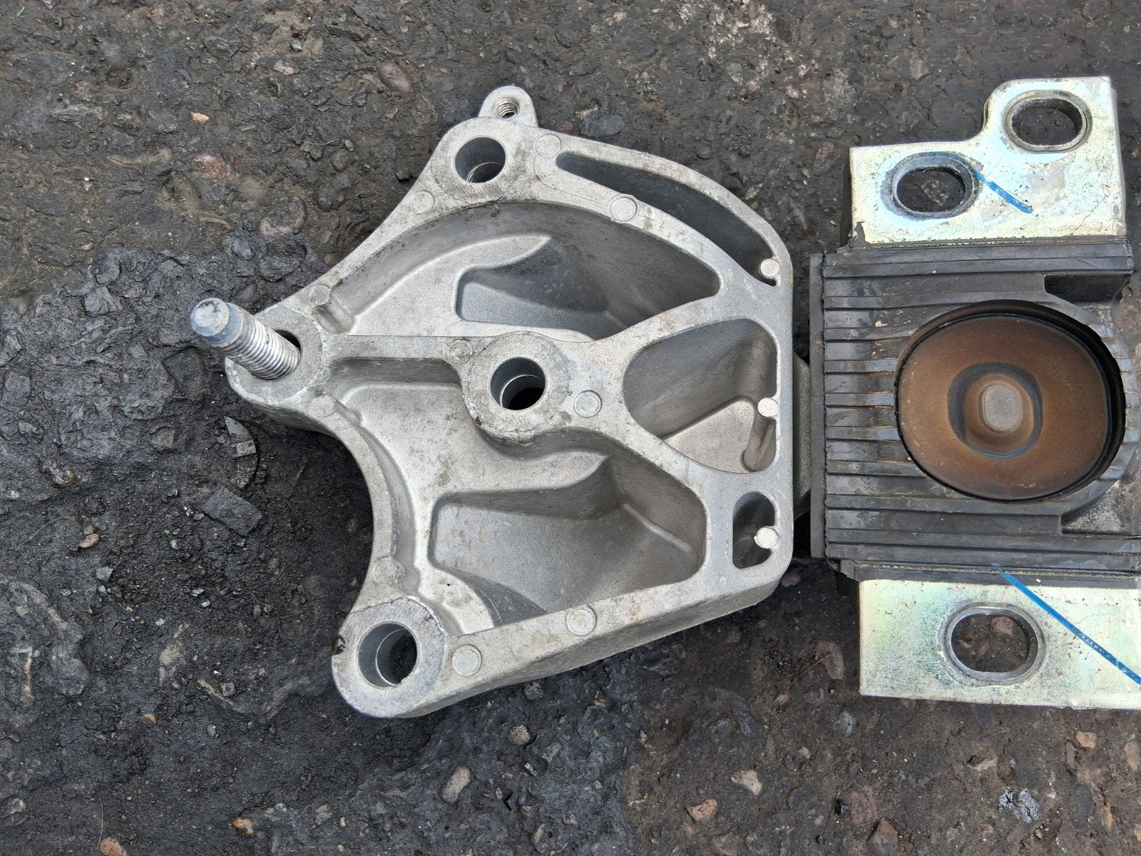 2024 FIAT DUCATO MK3 FACELIFT 2.2 DIESEL TRANSMISSION BRACKET 00468576050