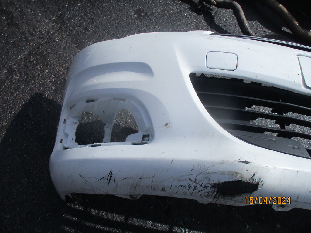 CITROEN C4 MK2 2017 FRONT BUMPER BADGE GRILL WHITE