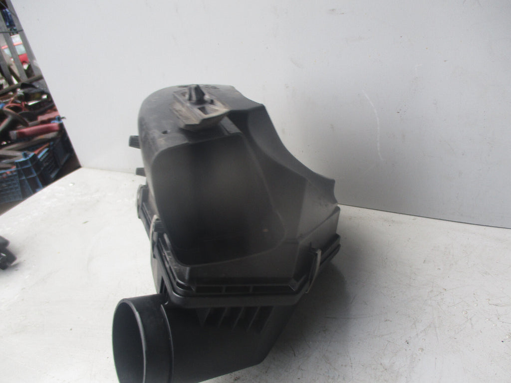 BMW 3 SERIES G20 INTAKE SILENCER AIR INTAKE BOX 18026310