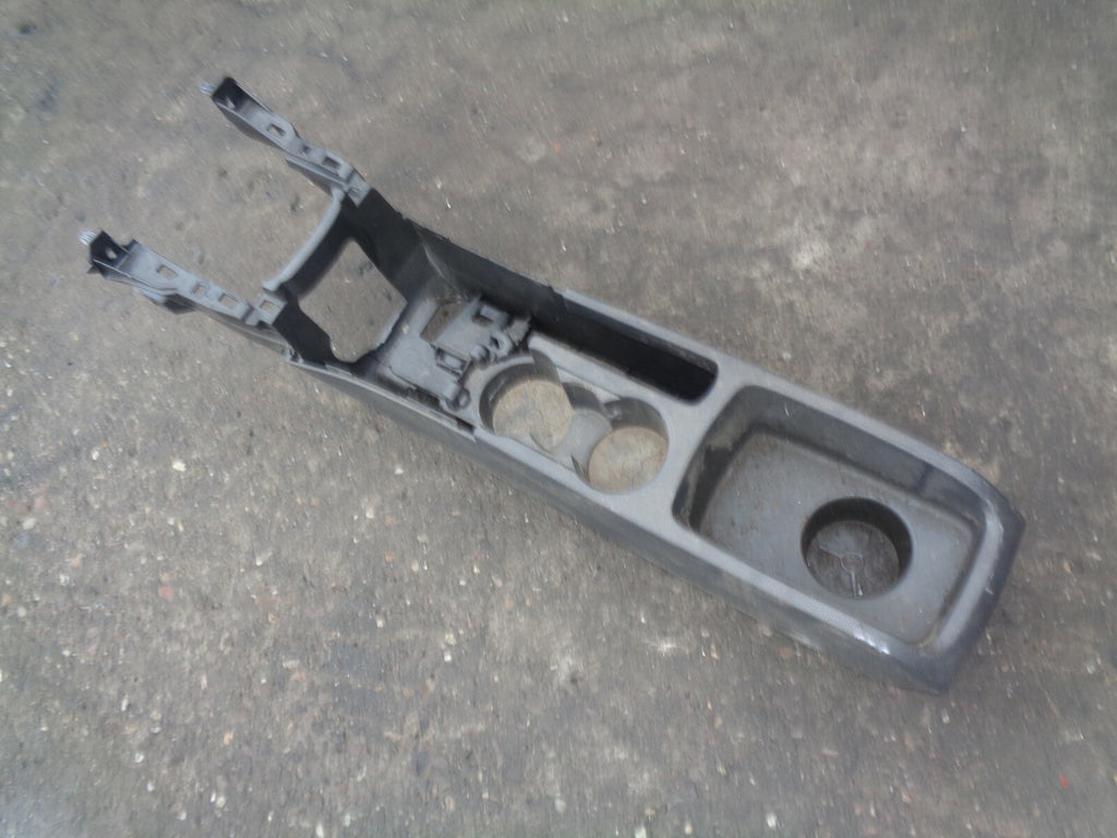 FORD FIESTA MK7 2017 1.2 PETROL CENTRE CONSOLE ARMREST