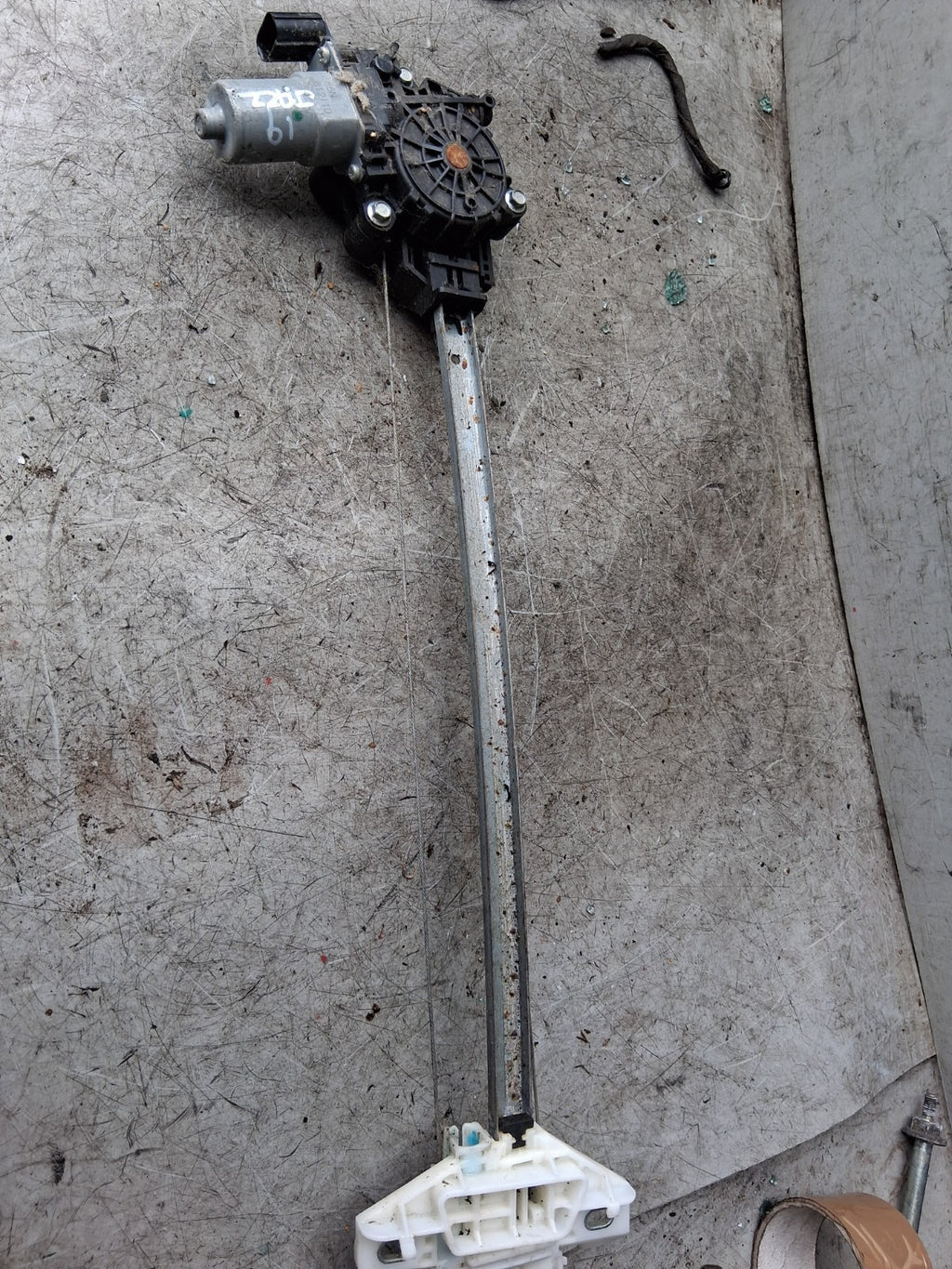 2019 HONDA JAZZ SIDE DRIVER REAR WINDOW MOTOR AND REGULATOR CM012690A