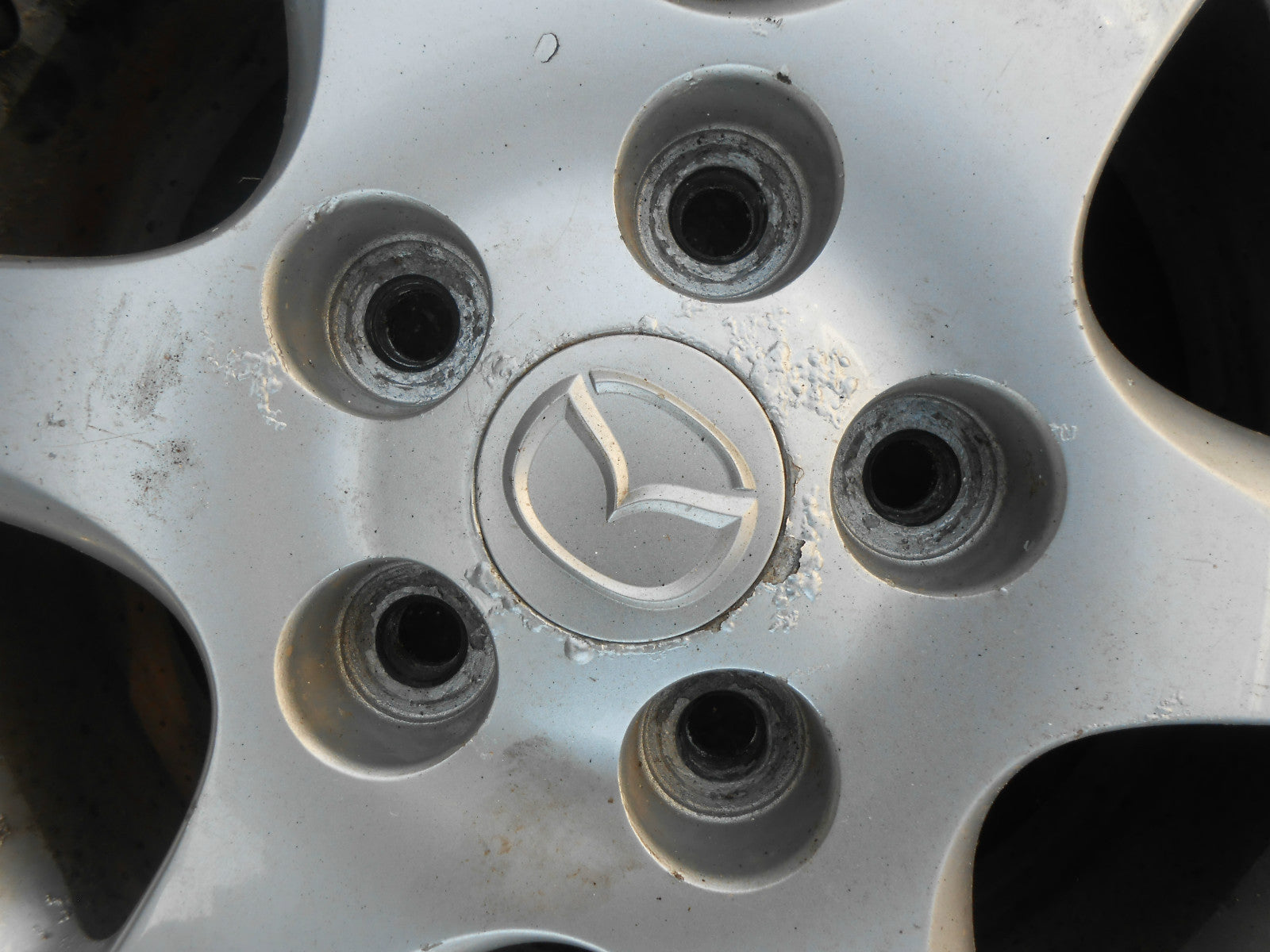 MAZDA PREMACY CP 2002 6 SPOKE 5 STUD ALUMINIUM ALLOY WHEEL 195/55 R15 REF002