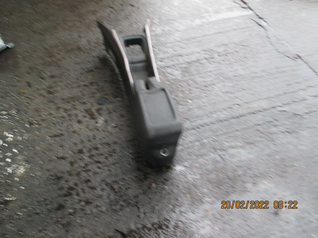 PEUGEOT 2008 2014 CENTRE CONSOLE FRONT STORAGE BOX