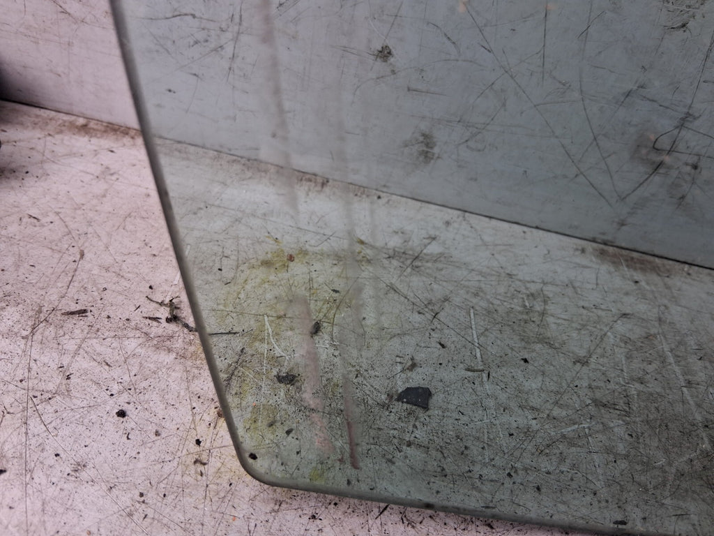 2021 FORD TRANSIT NSF PASSENGER SIDE FRONT LEFT QUARTER WINDOW GLASS BK31V21419A