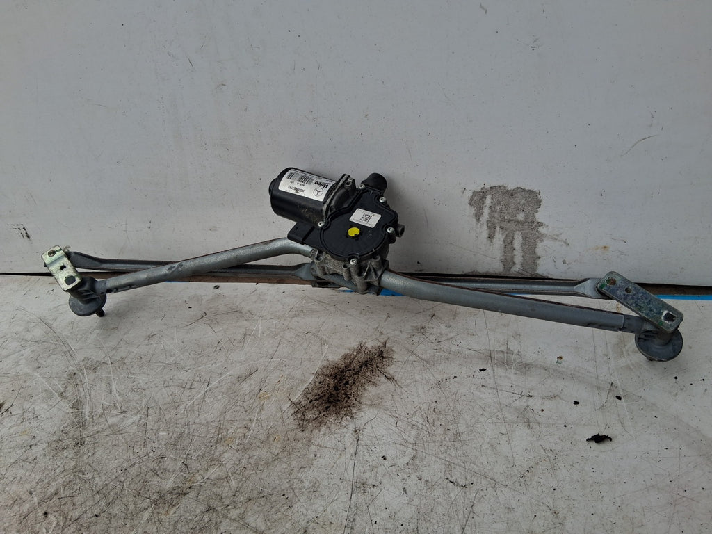 2018 MERCEDES SPRINTER W907 FRONT WINDSCREEN WIPER MOTOR LINKAGE A9108200500