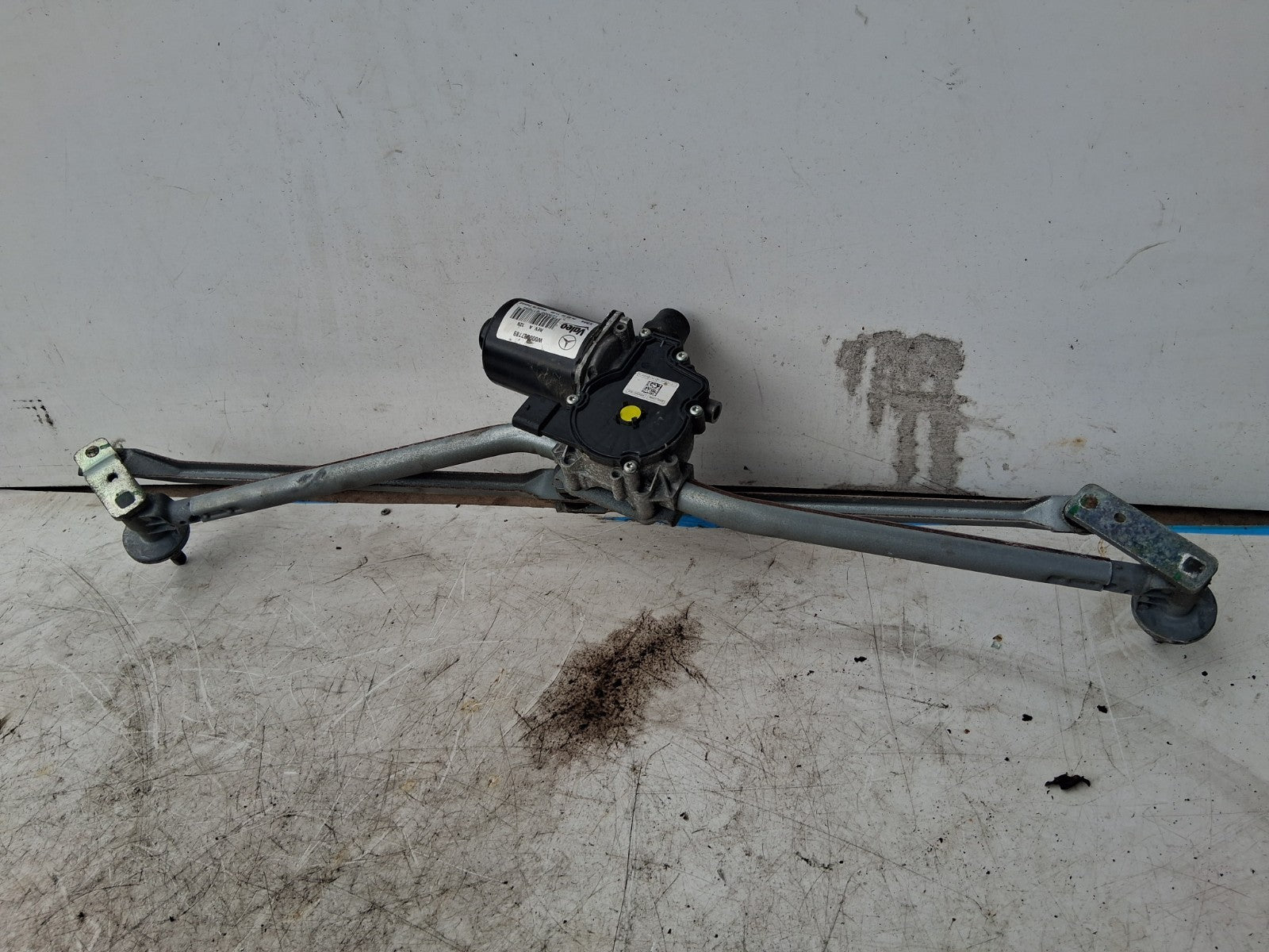 2018 MERCEDES SPRINTER W907 FRONT WINDSCREEN WIPER MOTOR LINKAGE A9108200500