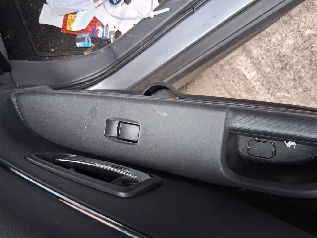 2020 MITSUBISHI ASX NSF PASSENGER SIDE FRONT LEFT WINDOW CONTROL SWITCH