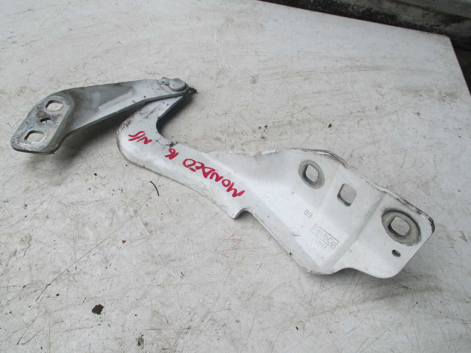 FORD MONDEO MK5 2016 NSF PASSENGER SIDE FRONT BONNET HINGE DS73F16801BB