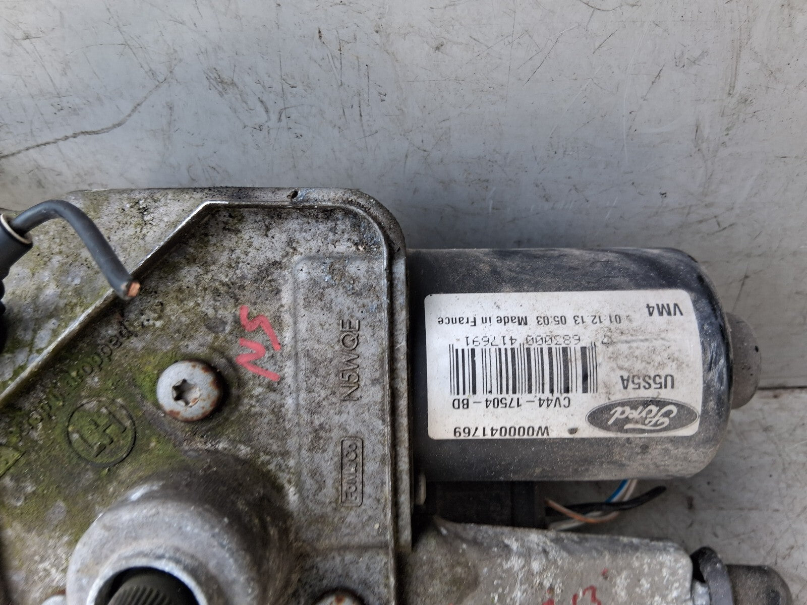 2013 FORD KUGA MK2 NS PASSENGER SIDE LEFT WINDSCREEN WIPER MOTOR CV4417504BD
