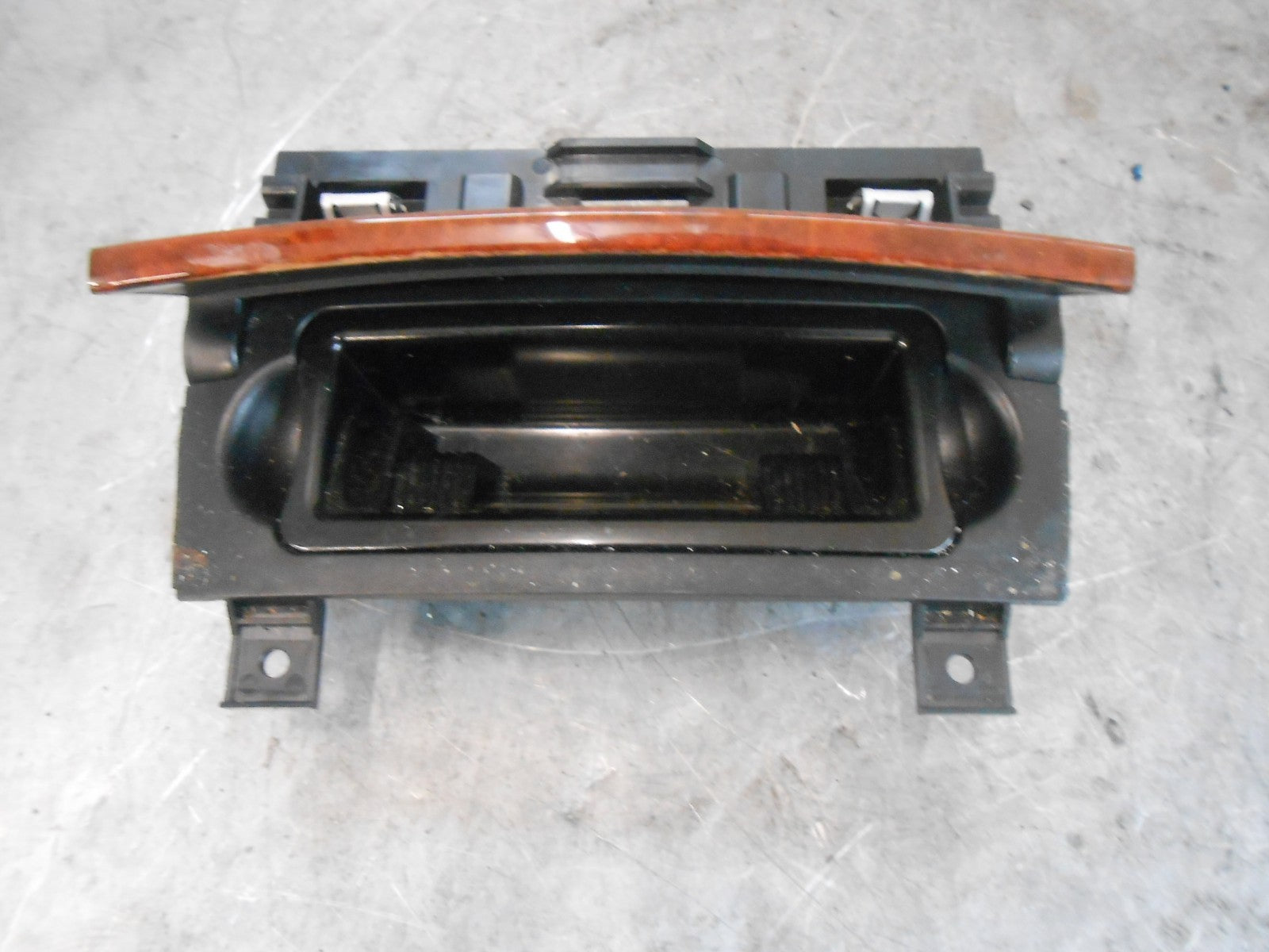 AUDI A3 8PA (MK2) SPORTBACK WALNUT EFFECT COIN STORAGE TRAY 8P0857951
