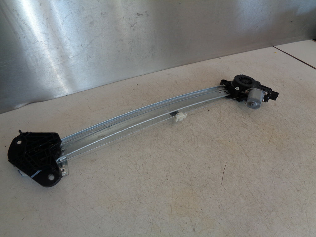 HONDA JAZZ MK4 2019 NSF PASSENGER SIDE FRONT DOOR WINDOW MOTOR REGULATOR