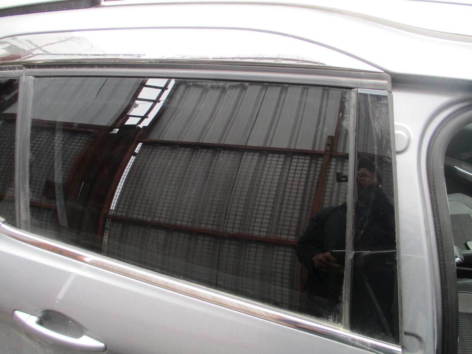 PEUGEOT 2008 2018 MK1 OSR DRIVER SIDE REAR TINTED WINDOW GLASS