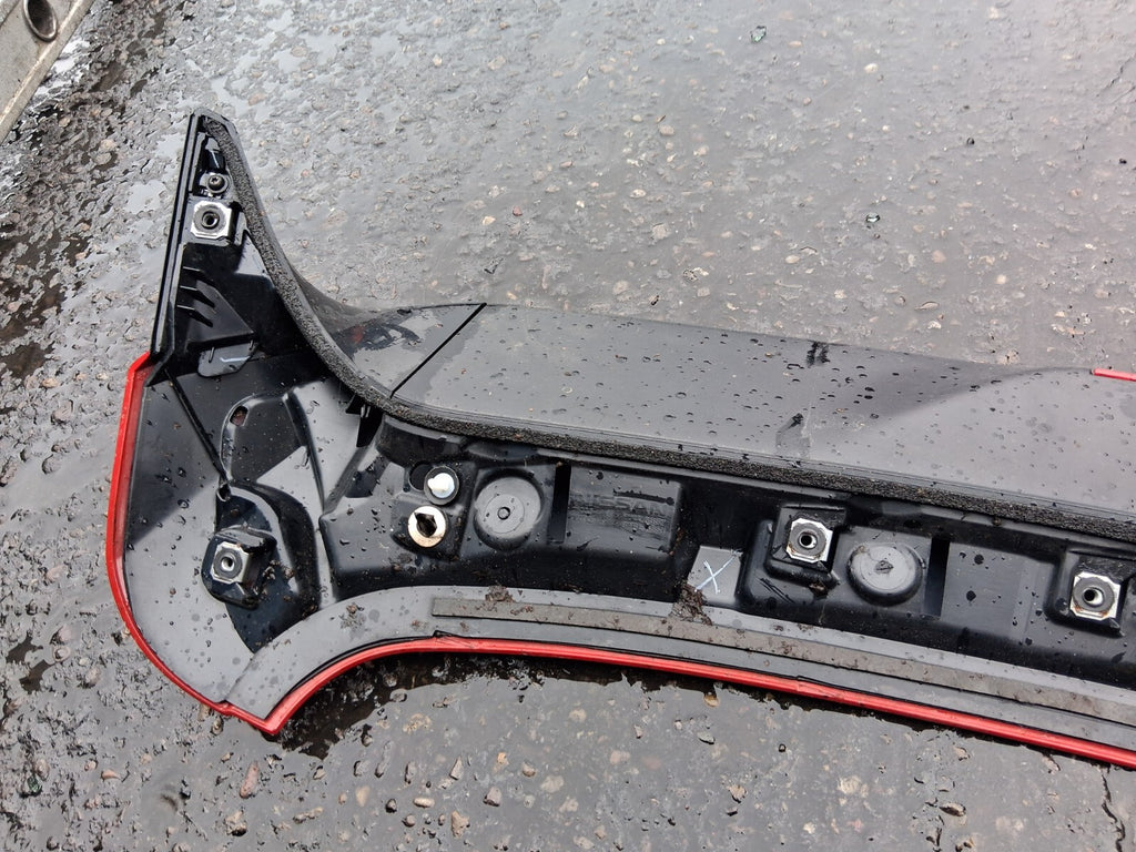 2018 NISSAN QASHQAI J11 TAILGATE BOOT LID REAR SPOILER 960304ES