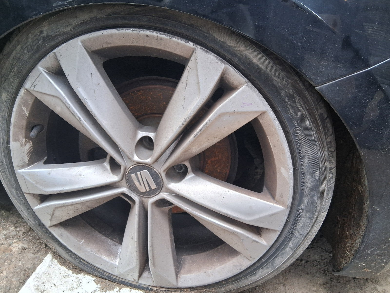 2015 SEAT LEON FR MK3 17 INCH ALLOY WHEEL WITH TYRE 205/45R17 REF 4